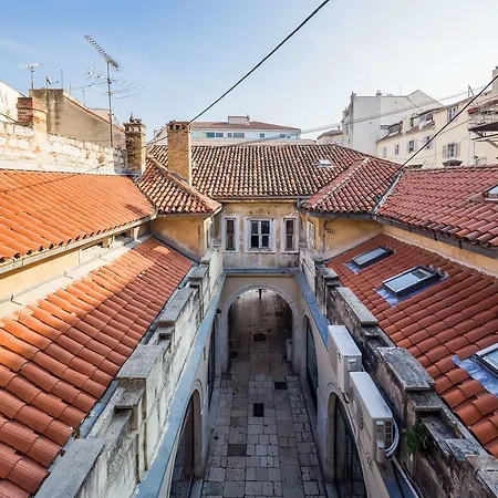 Apartment See Everlasting *